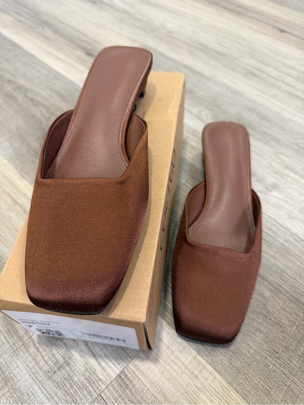 Square Toe Satin Mule